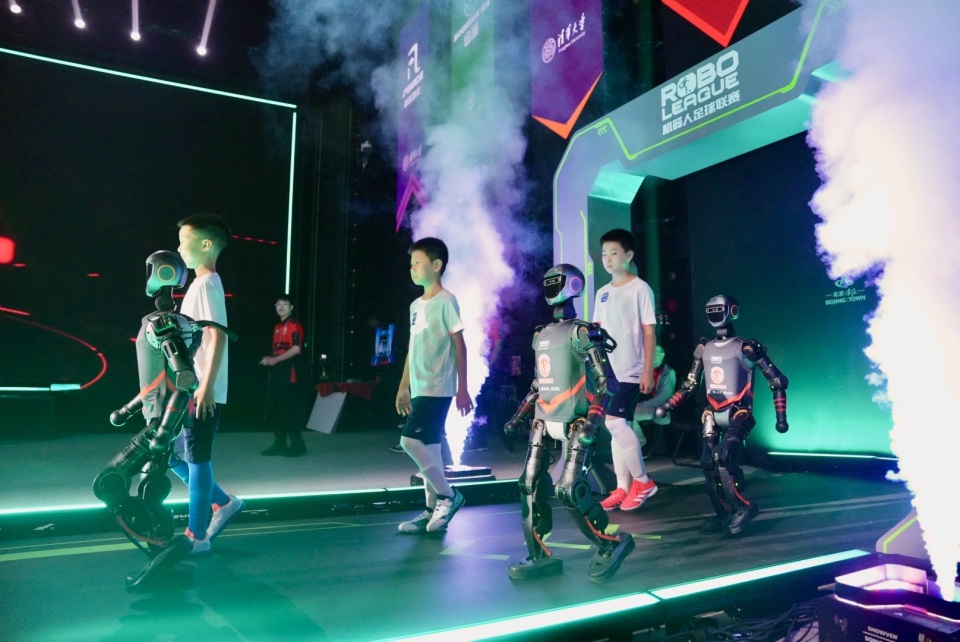 不仅体现在 不仅体现在